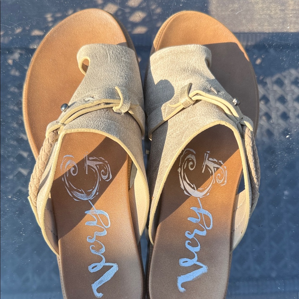 Very G Beige and Brown Sandals